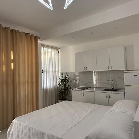 Elio'S Room ดูร์เรส ภายนอก รูปภาพ