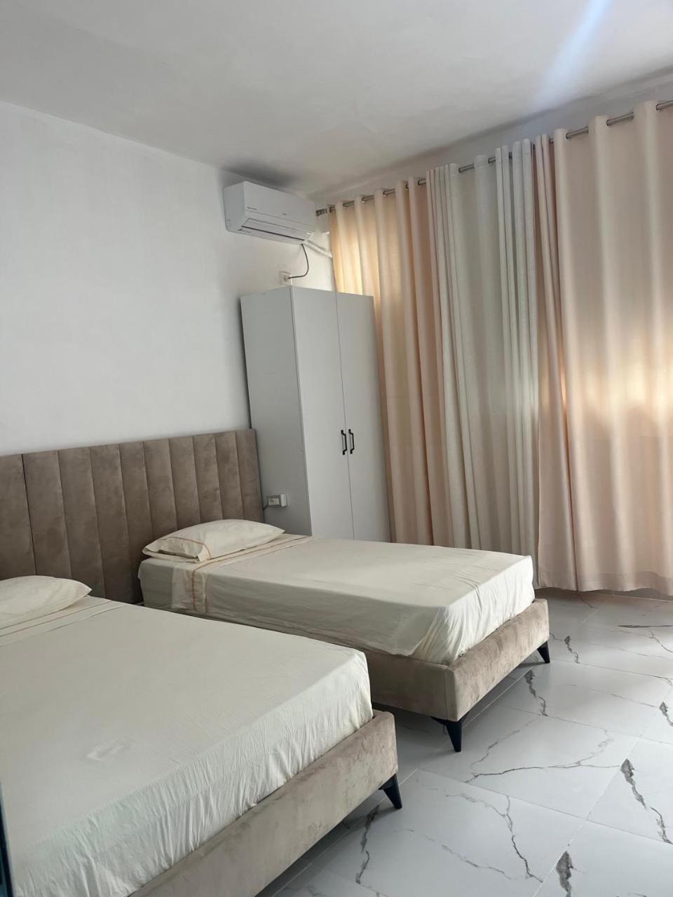 Elio'S Room ดูร์เรส ภายนอก รูปภาพ