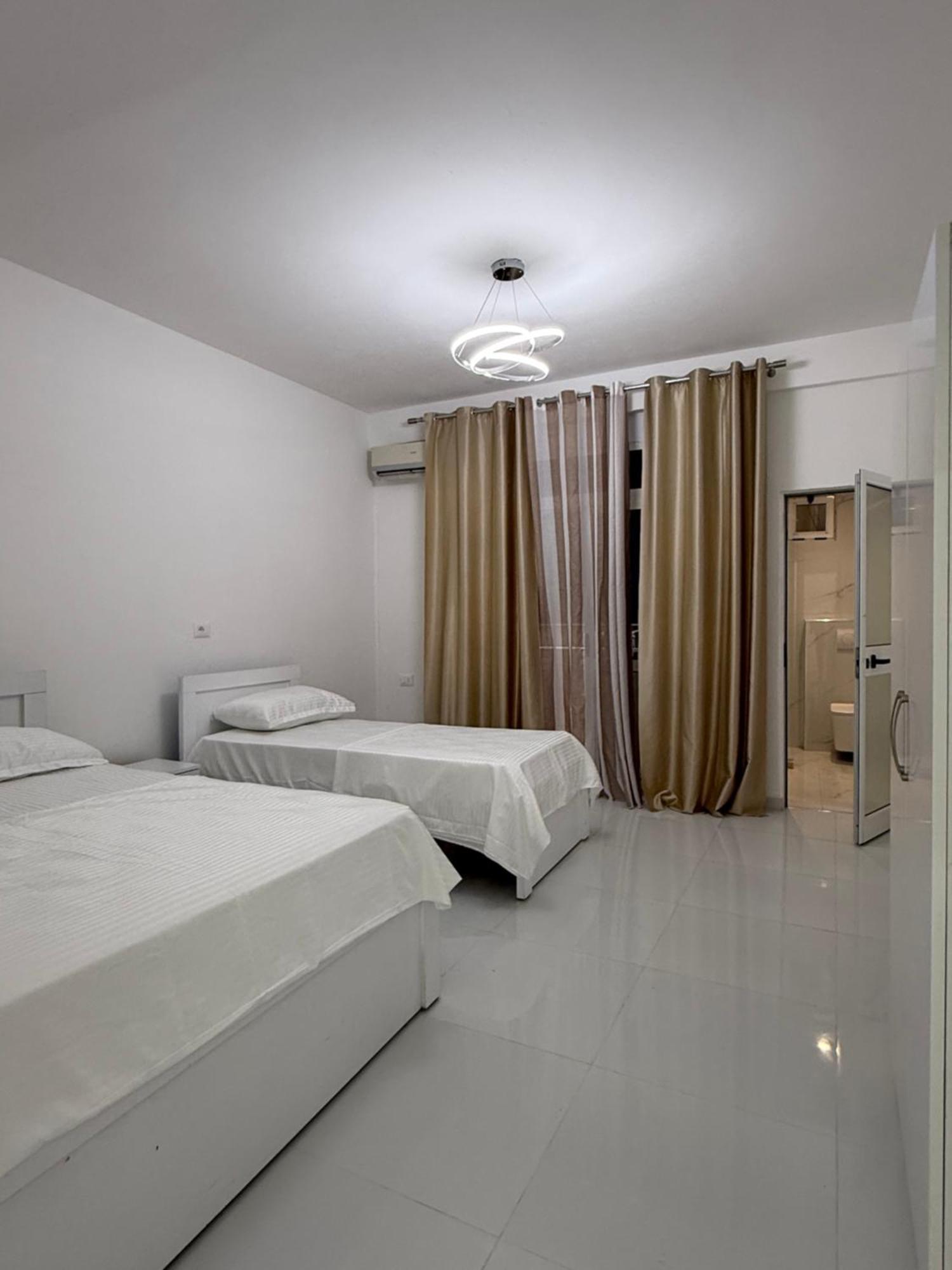 Elio'S Room ดูร์เรส ภายนอก รูปภาพ